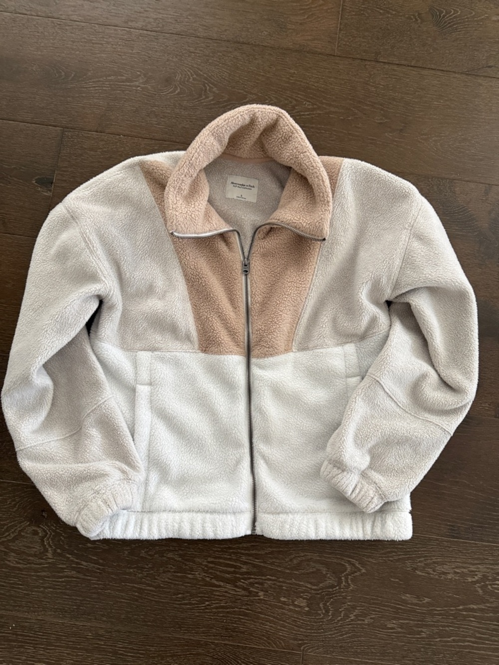 Abercrombie & Fitch Neutral Color-Block Sherpa Zip-Up with Side Pockets